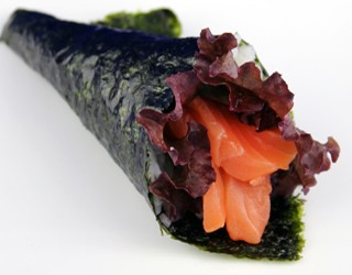 Menu55 - Sake  temaki 1ks
S lososem...